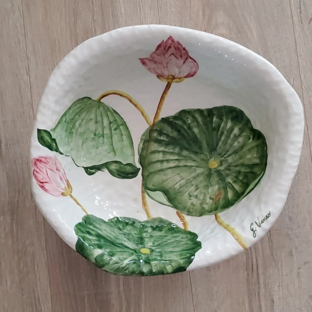 G. Venzo Lilly Pad Irregular Shape Bowl
